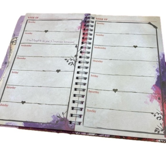 Ever After High A  Spellbinding School Planner - Picture 10 of 11